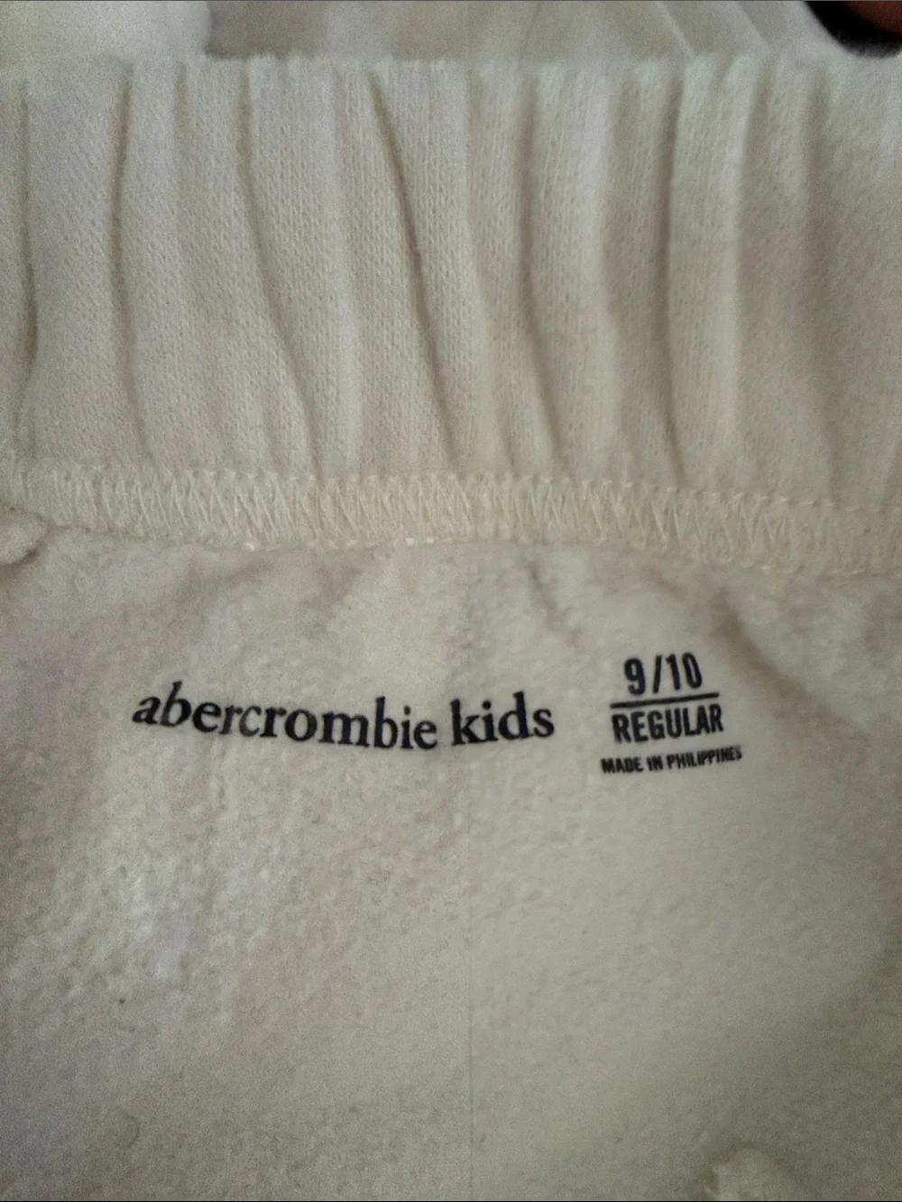 abercrombie kids White Fleece Sweatpants & Zip Hoodie Set with Bear Patch